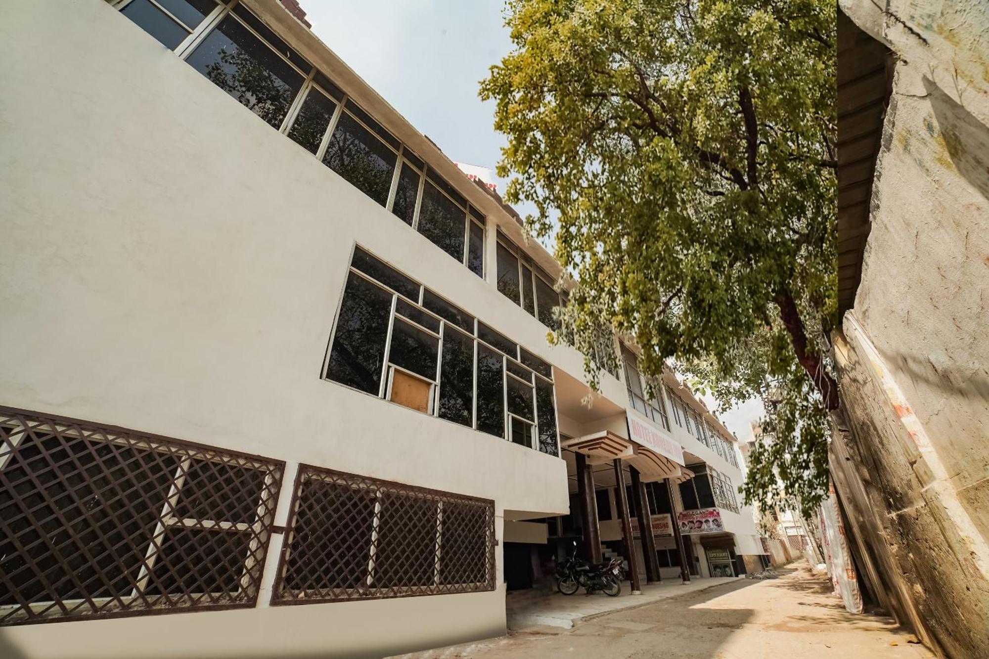 Oyo Hotel Konark Inn Bareilly Dış mekan fotoğraf
